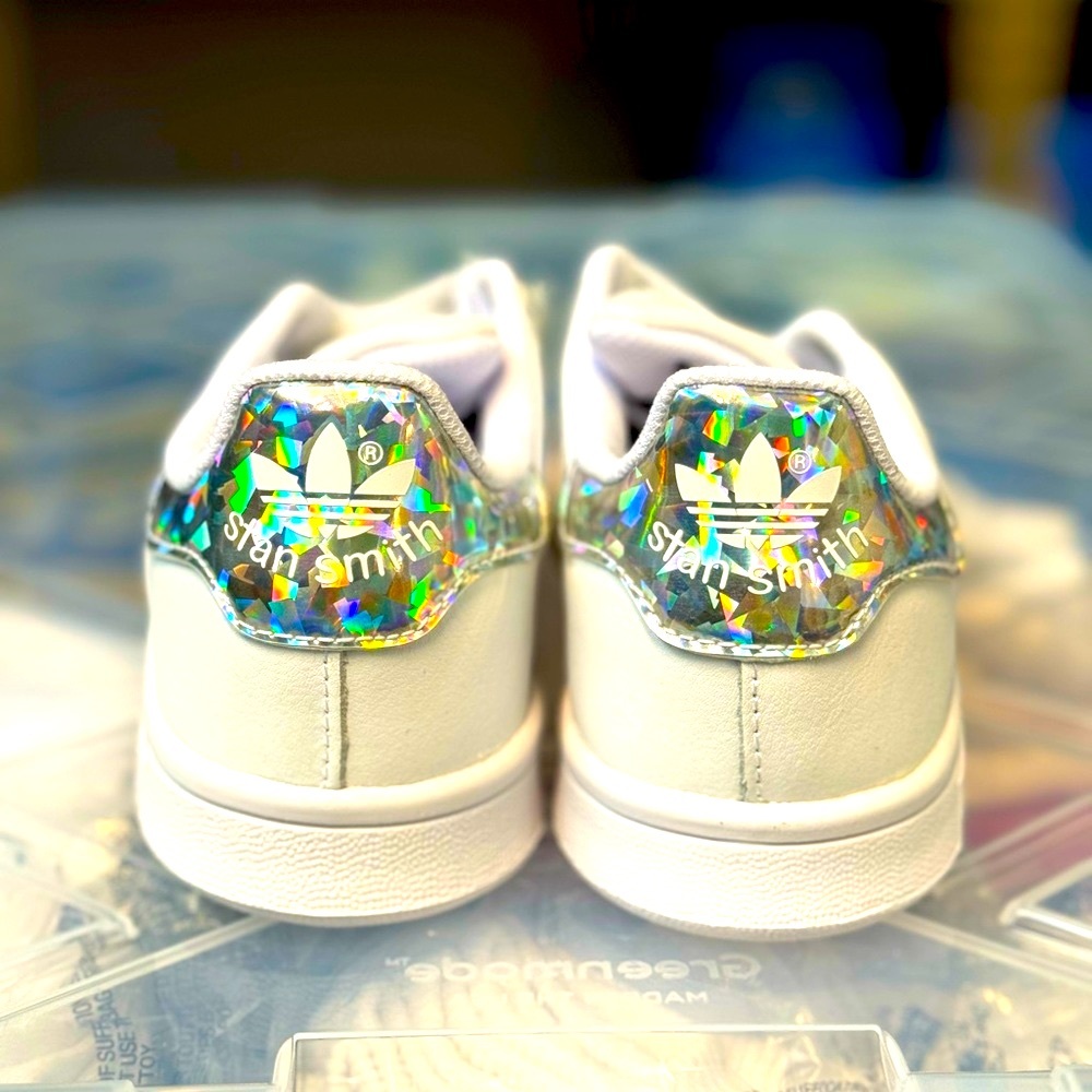 Adidas juniors Stan smith iridescent new in box